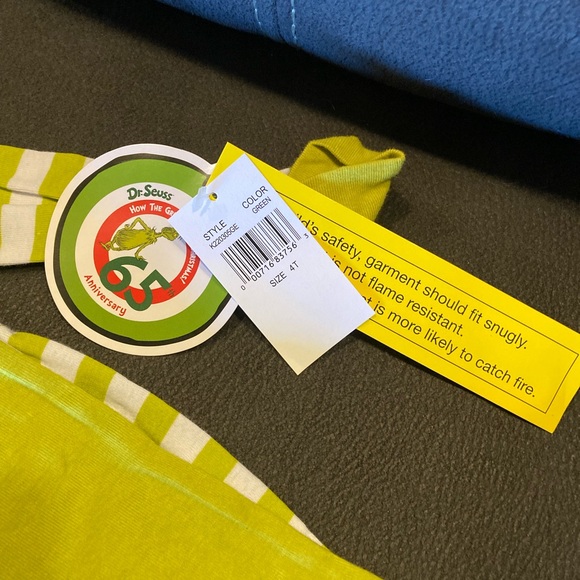 ONLY ONE 3T LEFT! NEW THE GRINCH GREEN STRIPED CHRISTMAS PAJAMAS - Picture 4 of 10